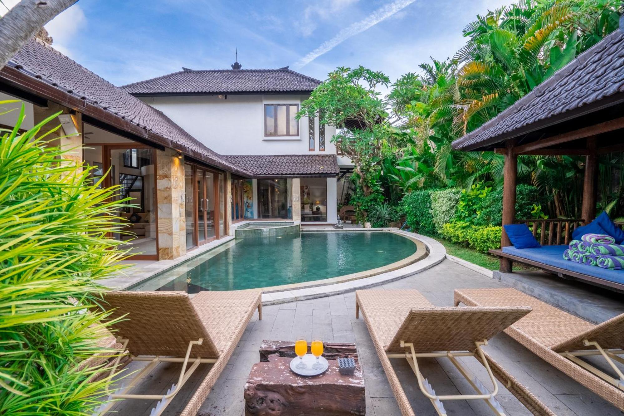 Villa Aveli Seminyak Bagian luar foto